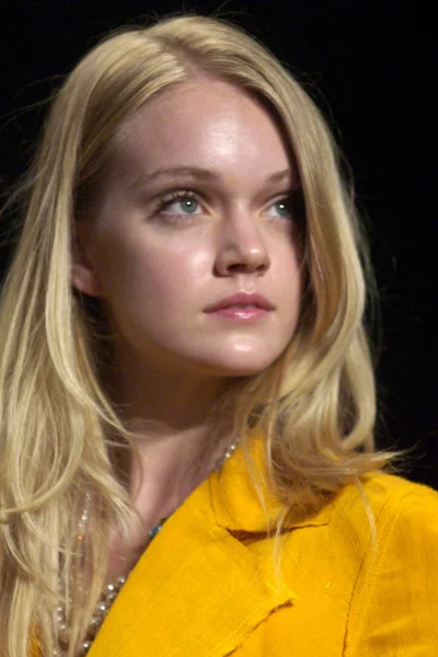 Look 14